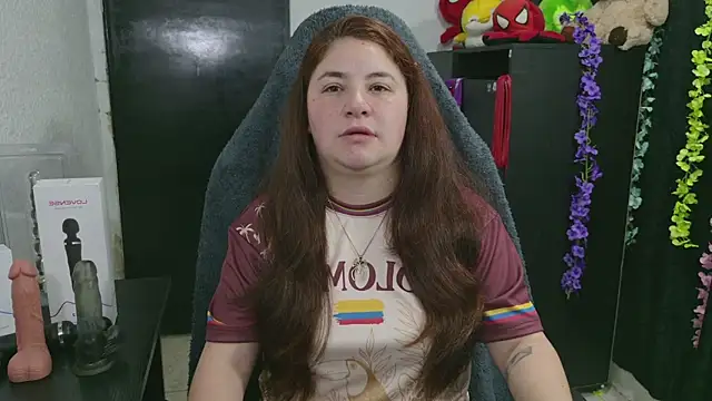 Snapshot of ann_bronw chatting on 07-07-26, 11:14 ann bronw online show from 07-07-26, 11:14