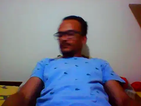 Snapshot of JamesQuaresma chatting on 01-13-25, 01:45 JamesQuaresma online show from 01-13-25, 01:45