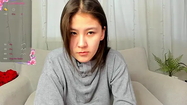 Snapshot of Riz_girl chatting on 03-08-25, 05:07 Riz girl online show from 03-08-25, 05:07