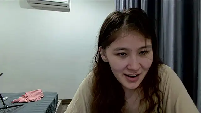 Riz girl online show from 06-15-26, 06:18