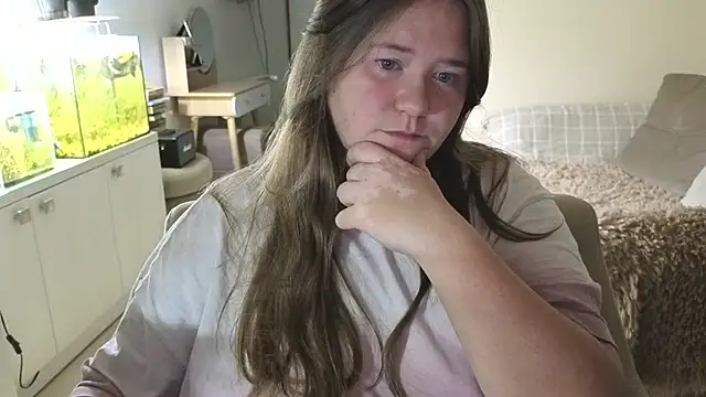 remirann  online show from 10-16-25, 06:05