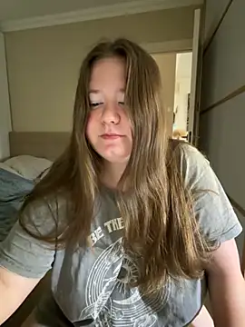 remirann  online show from 10-21-25, 05:40