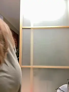 remirann  online show from 02-14-25, 06:29