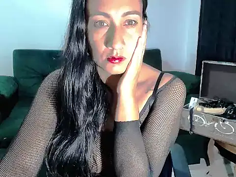 Snapshot of kendrasub chatting on 10-18-25, 04:58 kendrasub online show from 10-18-25, 04:58