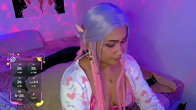 kiarybell   online show from 10-31-25, 03:14