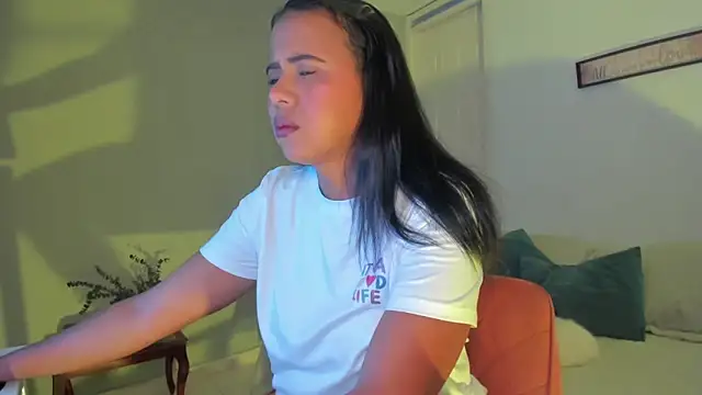 rosaaliiaa1 online show from 12-16-25, 06:12