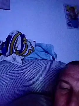 Snapshot of juandi21cm chatting on 02-19-25, 10:09 juandi21cm online show from 02-19-25, 10:09