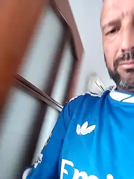 juandi21cm online show from 04-22-26, 03:08