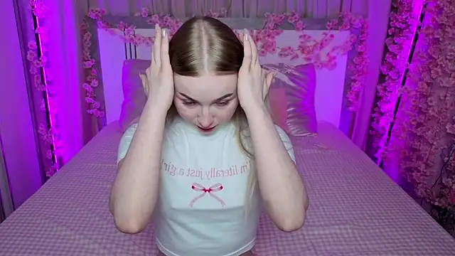 LilyStarlight online show from 06-03-26, 03:18
