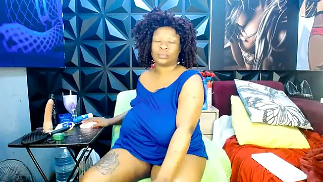 Ebonyfancyface online show from 11-15-25, 09:57