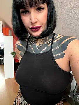 InkedBiitch online show from 01-12-26, 09:38