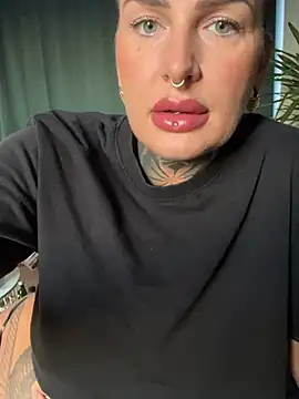 InkedBiitch online show from 05-09-26, 04:38