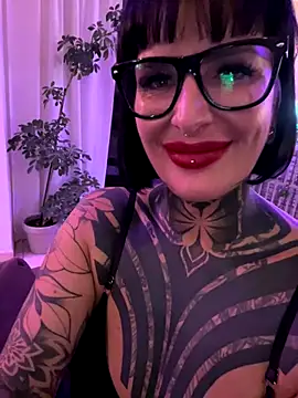 InkedBiitch online show from 10-30-25, 06:38