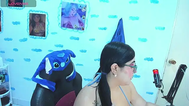 OnlyBluex online show from 12-19-25, 02:04