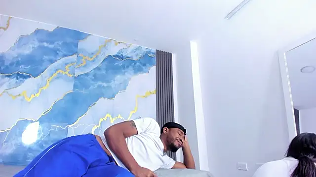 Kylieandjhonny online show from 02-20-26, 08:22