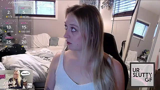 Snapshot of ursluttygf chatting on 12-17-24, 03:16 ursluttygf online show from 12-17-24, 03:16