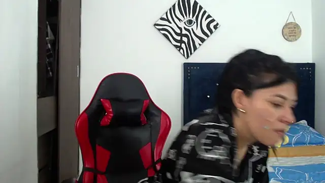 QueenSquirt  online show from 03-21-26, 08:24