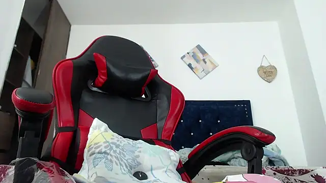 QueenSquirt  online show from 10-12-25, 09:38