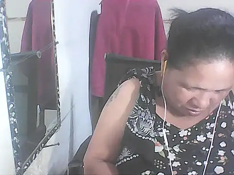 hotwet mama4uxx online show from 02-02-26, 04:44