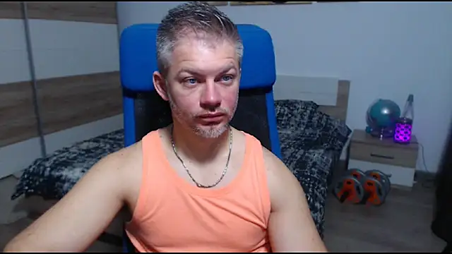 RobbyShawz online show from 11-05-25, 05:10