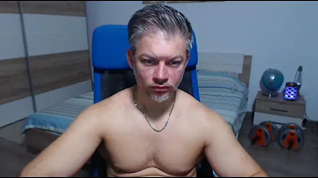 RobbyShawz online show from 09-18-25, 04:37