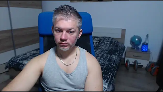 RobbyShawz online show from 11-13-25, 05:55