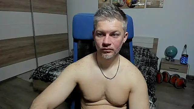 Snapshot of RobbyShawz chatting on 05-05-26, 04:15 RobbyShawz online show from 05-05-26, 04:15