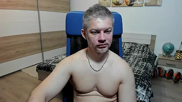 Snapshot of RobbyShawz chatting on 05-09-26, 04:27 RobbyShawz online show from 05-09-26, 04:27