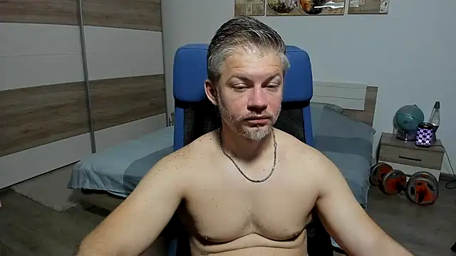 Snapshot of RobbyShawz chatting on 06-13-26, 04:21 RobbyShawz online show from 06-13-26, 04:21