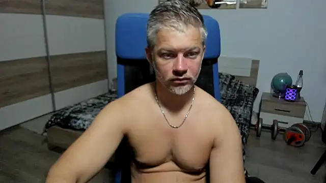 Snapshot of RobbyShawz chatting on 07-07-26, 04:04 RobbyShawz online show from 07-07-26, 04:04