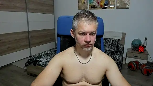 Snapshot of RobbyShawz chatting on 06-20-26, 04:28 RobbyShawz online show from 06-20-26, 04:28