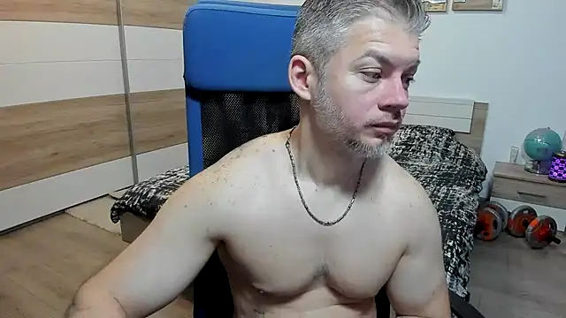 Snapshot of RobbyShawz chatting on 05-14-26, 04:09 RobbyShawz online show from 05-14-26, 04:09