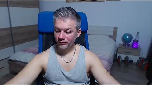 RobbyShawz online show from 11-14-25, 07:45