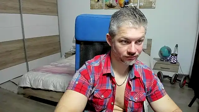 RobbyShawz online show from 12-20-25, 07:44