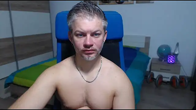 RobbyShawz online show from 10-17-25, 04:16