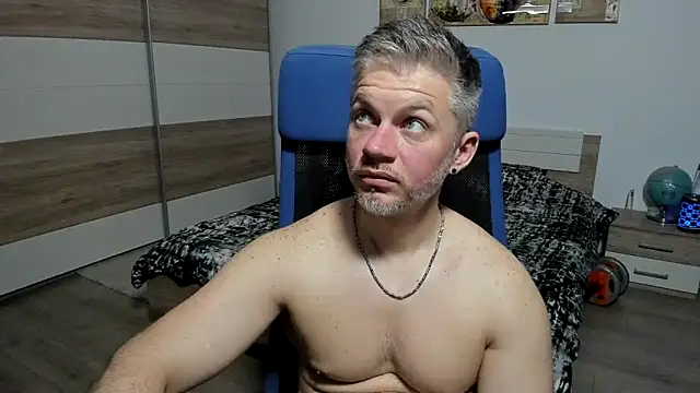 Snapshot of RobbyShawz chatting on 05-11-26, 07:22 RobbyShawz online show from 05-11-26, 07:22