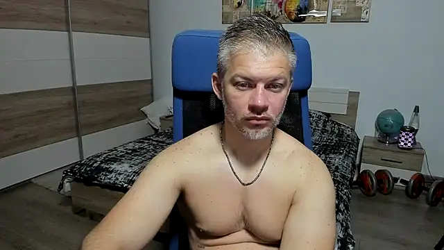 Snapshot of RobbyShawz chatting on 06-25-26, 04:43 RobbyShawz online show from 06-25-26, 04:43