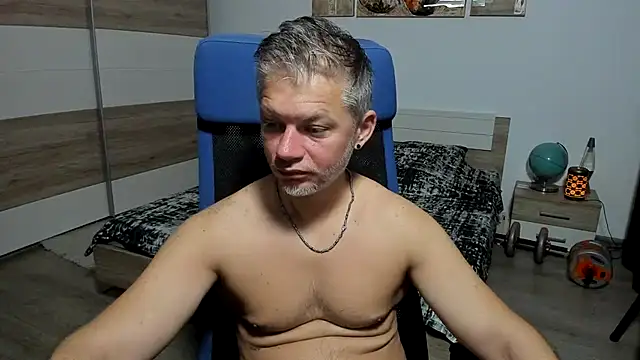 Snapshot of RobbyShawz chatting on 07-10-26, 04:23 RobbyShawz online show from 07-10-26, 04:23