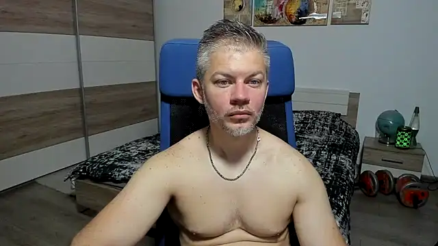 Snapshot of RobbyShawz chatting on 06-22-26, 04:53 RobbyShawz online show from 06-22-26, 04:53