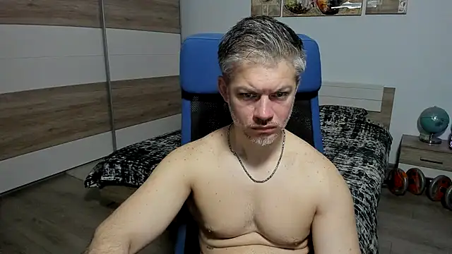 Snapshot of RobbyShawz chatting on 04-23-26, 04:41 RobbyShawz online show from 04-23-26, 04:41