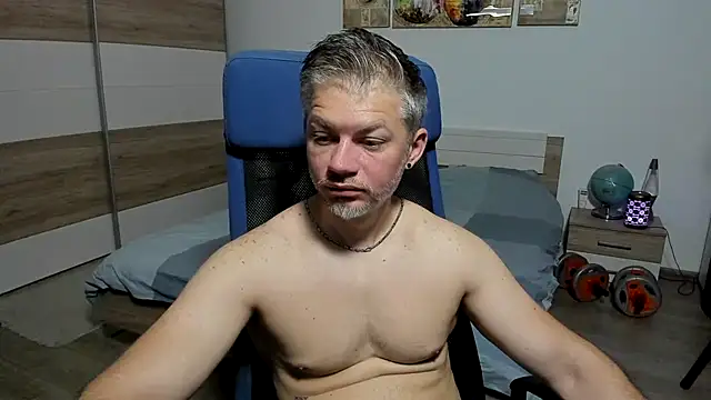 Snapshot of RobbyShawz chatting on 06-07-26, 05:12 RobbyShawz online show from 06-07-26, 05:12