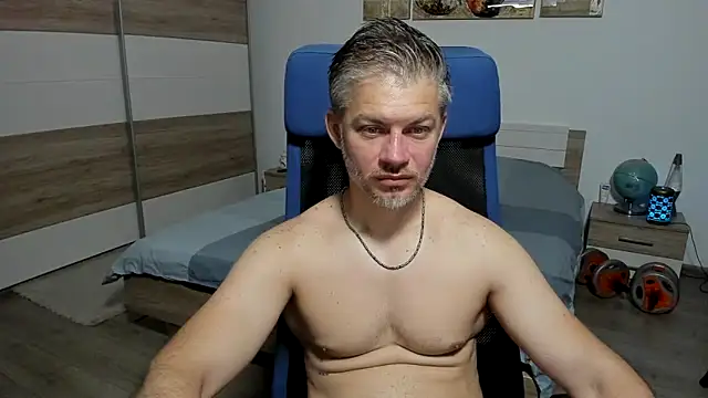 Snapshot of RobbyShawz chatting on 06-11-26, 03:47 RobbyShawz online show from 06-11-26, 03:47