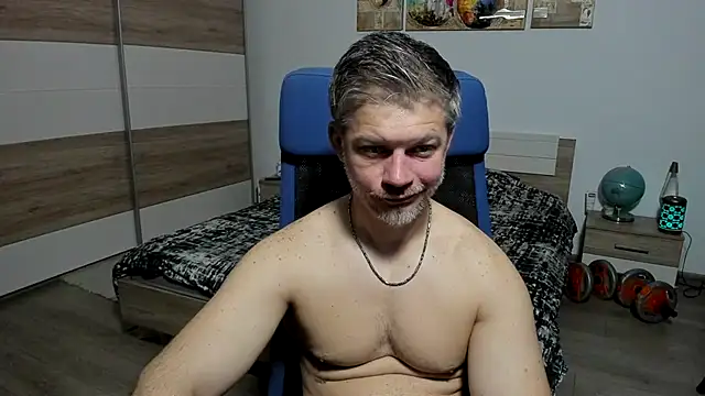 Snapshot of RobbyShawz chatting on 05-04-26, 04:38 RobbyShawz online show from 05-04-26, 04:38