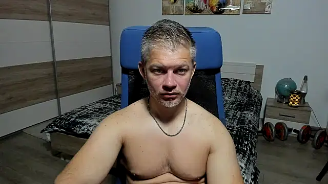 Snapshot of RobbyShawz chatting on 06-28-26, 04:52 RobbyShawz online show from 06-28-26, 04:52