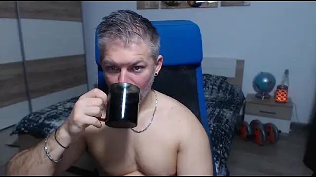 RobbyShawz online show from 11-09-25, 05:44