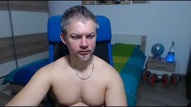 RobbyShawz online show from 10-22-25, 04:23