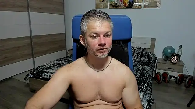 Snapshot of RobbyShawz chatting on 06-29-26, 04:08 RobbyShawz online show from 06-29-26, 04:08