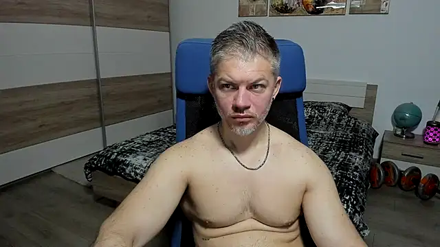 Snapshot of RobbyShawz chatting on 05-10-26, 05:11 RobbyShawz online show from 05-10-26, 05:11