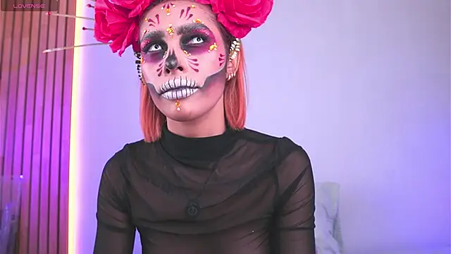 mia-reeves online show from 10-31-25, 08:49