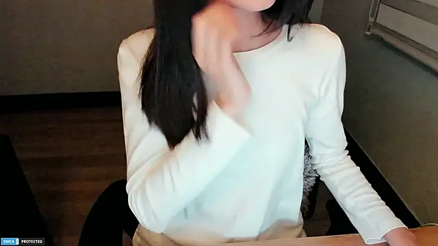 Ayase momo online show from 01-20-25, 04:54